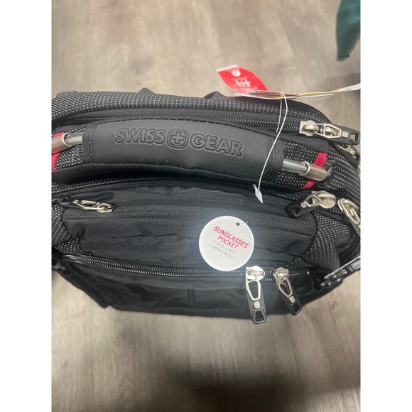 Swiss gear backpack - Picture 3 of 5